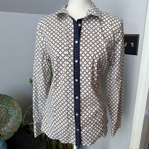 Talbots Tops - Talbots No Iron Button Up Dress Shirt White Gold Chain Design size 16 Cotton